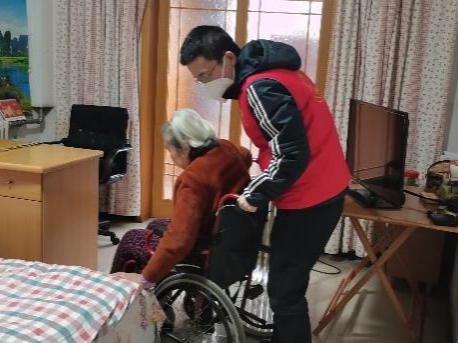 【疫情防控】尽锐出战护我城，，yl23411永利先锋在行动 ——集团干手下沉一线系列（二）